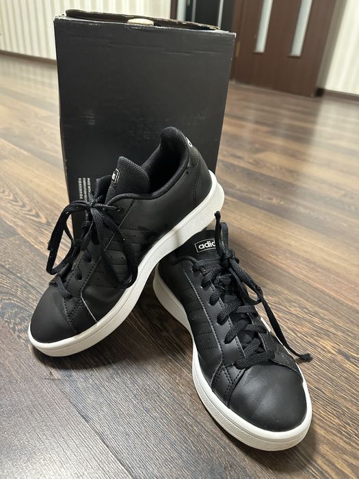 Кросівки Adidas оригінал