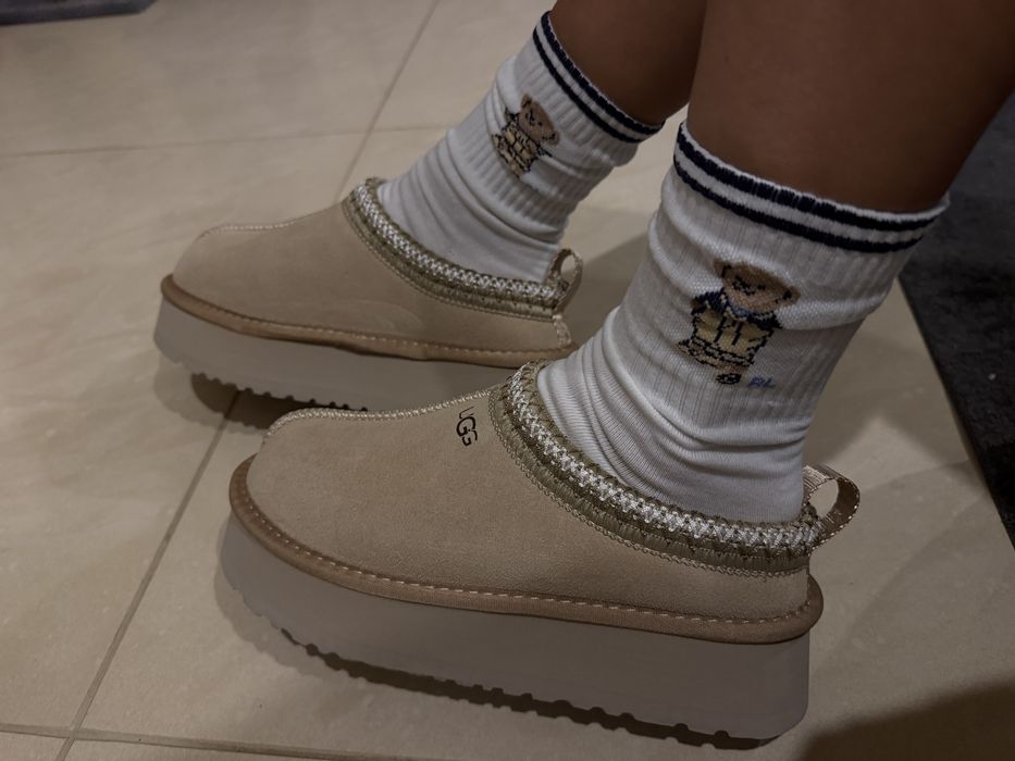 Стильні уггі UGG Tazz на високій платформі (Must Have сезону)