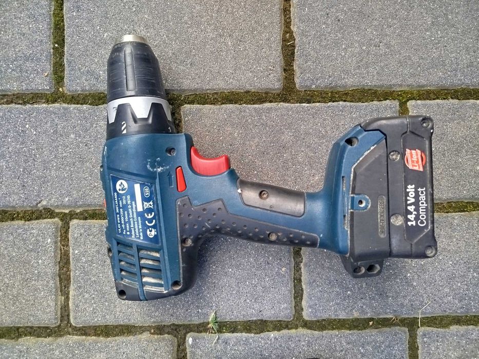Wkrętarko-wiertarka Bosch GSR 14,4-2-LI Professional, uszkodzona