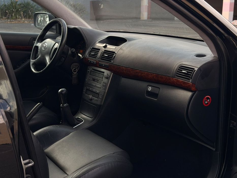 Toyota Avensis D4D 2.0 2004