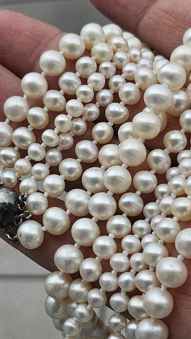 Perły  słodkowodne. Naszyjnik potrójny