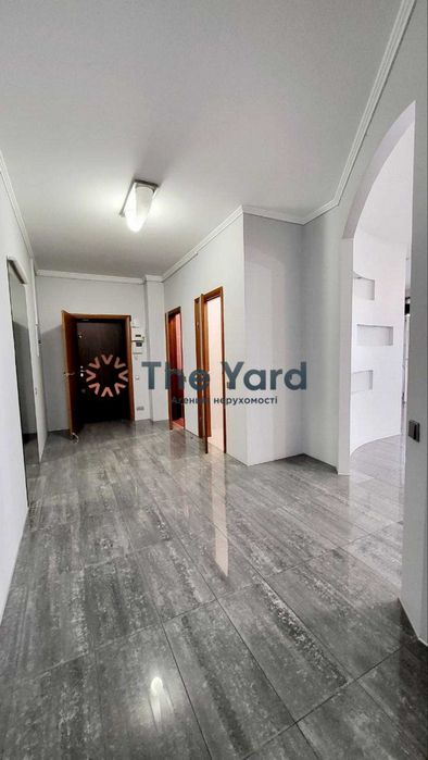 Продаж 4 кімнатної Квартири вул. Павлівська, 17 Центр, Київ