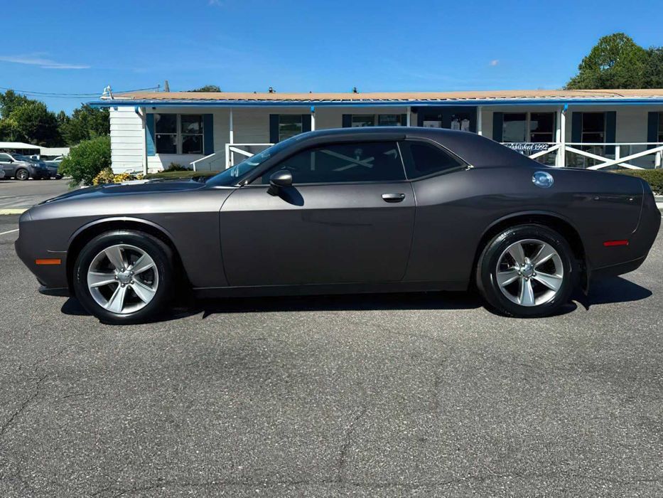 Dodge Challenger      2017