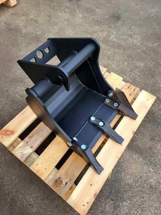 Łyżka kopiąca 60cm przedsiębierna do koparki z złączem CW05