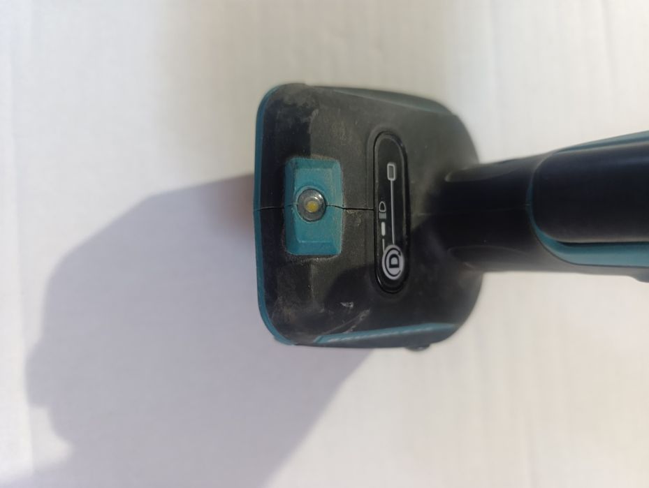 Wkrętarka Makita dfs250