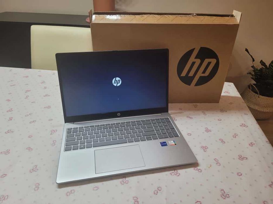 HP 15-fd0099np •i7-1255U • 16GB • 1TB SSD • NOVO + Garantia HP 3 Anos