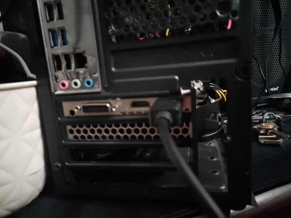 Komputer Micro ATX i3-10105F + GTX 1660 SUPER ITX