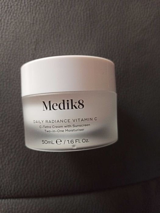 Daily radiance vitamin c