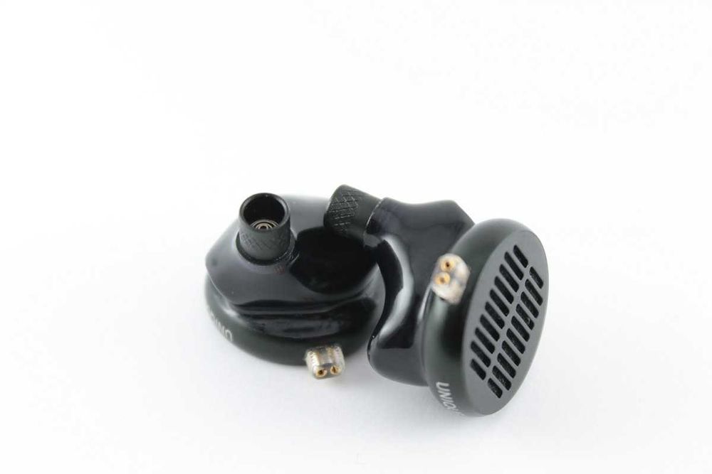 Unique Melody UM ME1 наушники  планарные внутриканальные Hi-End Hi-Res