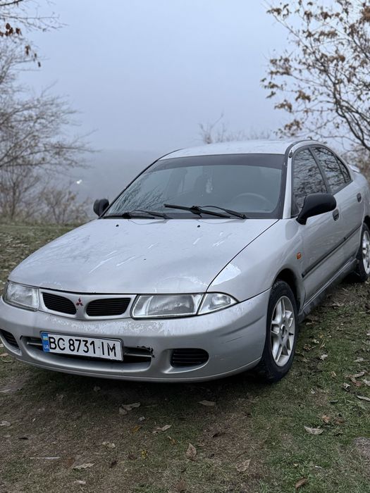 Mitsubishi Carisma 1998 митцубиси каризма