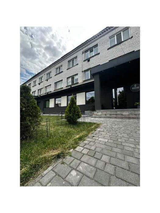 Продаж фасадного приміщення 194 м² в центрі Теофіполя (під бізнес/ресторан)