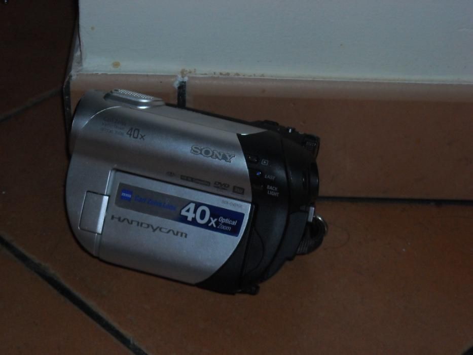 Vendo camara de filmar + máquina fotografica