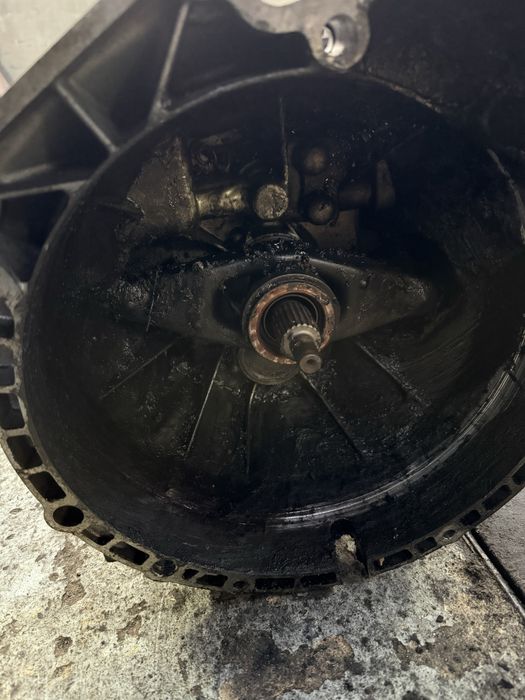 Skrzynia manualna 6b bmw e60 e61 e90 e91 e92 n52 n53 523i 525 325i 328