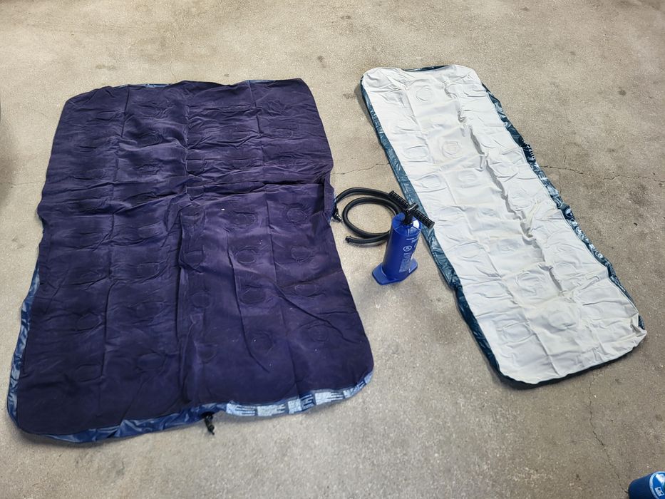 Colchões campismo 120CM e 60CM e bomba ar mão 4L
