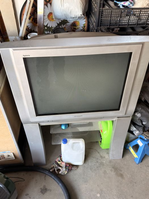 Oddam telewizor panasonic