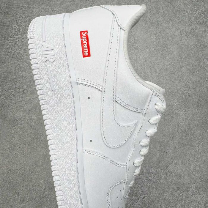 Buty Nike Air Force 1 Low Supreme Białe R.44