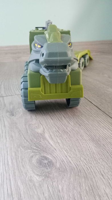 Autko straż pożarna dinozaur