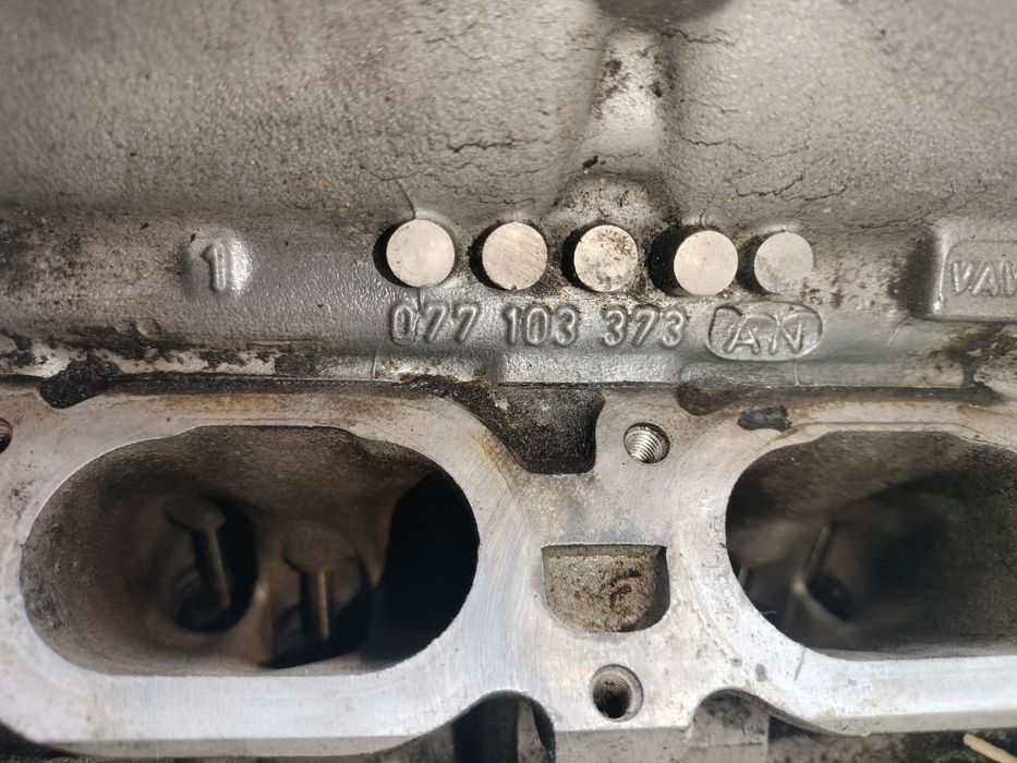 ГБЦ головка блоку AUDI A8 D3 4.2 077103373an  BFM V6