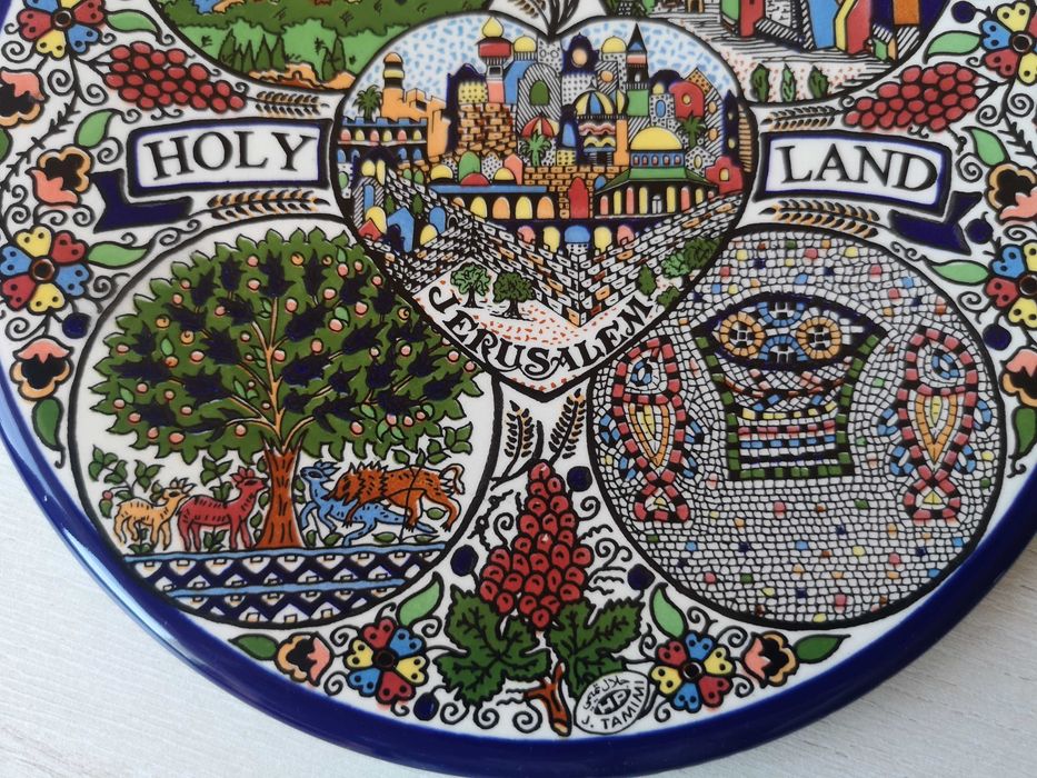 Ręcznie malowany talerz ceramiczny