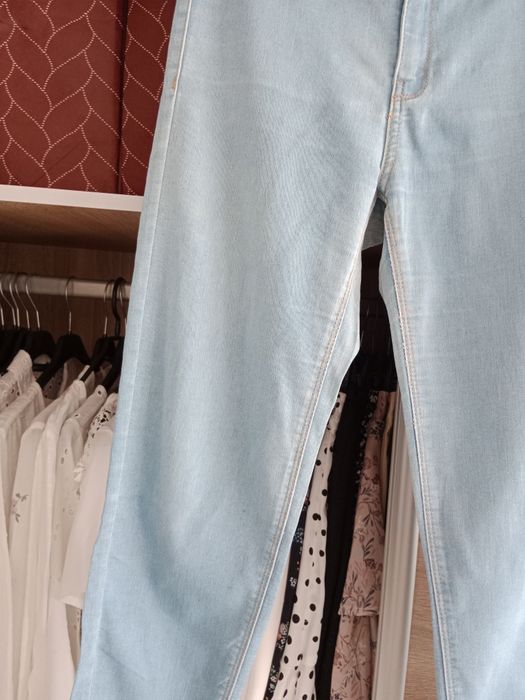 Spodnie damskie z wysokim stanem Bershka m