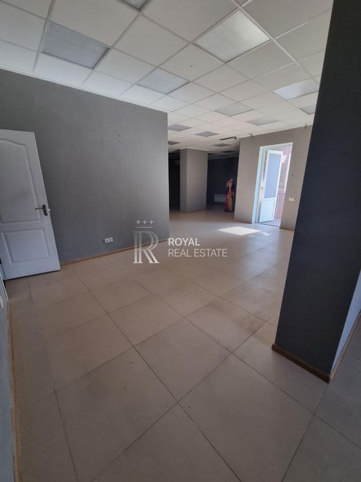 Оренда ФАСАД Шумського, Березняки, 2 входи, трафік 102м2