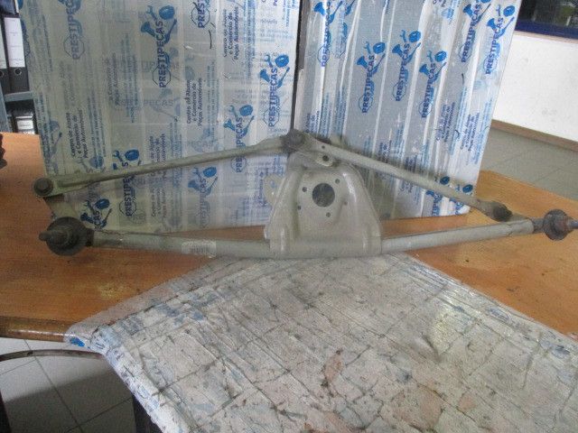 Haste / braço de escova limpa vidros frente esquerda RENAULT Kangoo (K