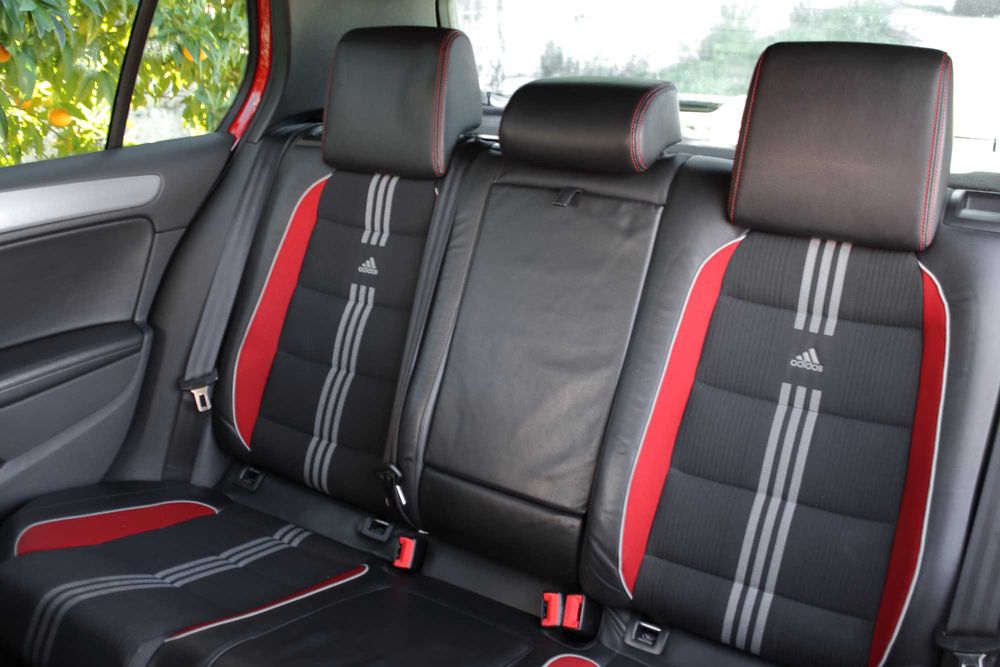 VW Golf 6 GTI DSG Adidas 2.0 TSI 211CV (239€/Mês)