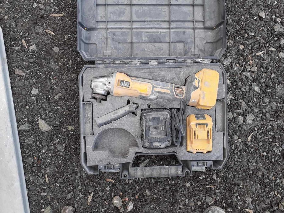 Болгарка акамуояторна 125