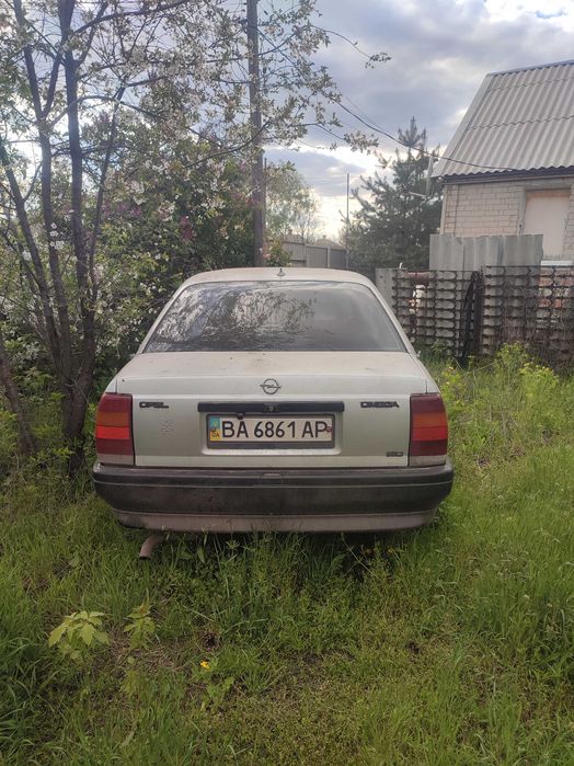 Автомобіль Опель омега а