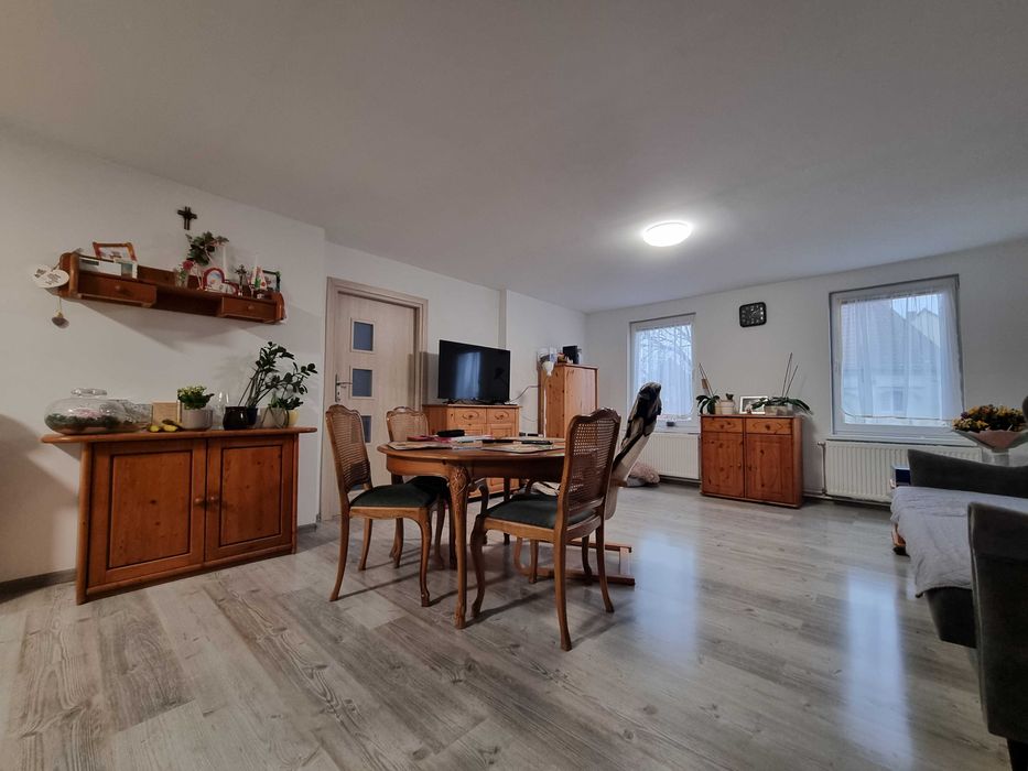 Bliźniak plus osobna kawalerka w Trzebiatowie