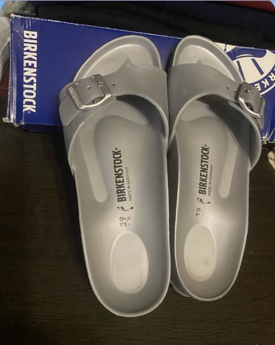 Обувь для пляжа