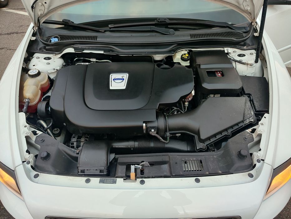 Volvo S40 2,0 D3 автомат ІДЕАЛ із Швейцарії