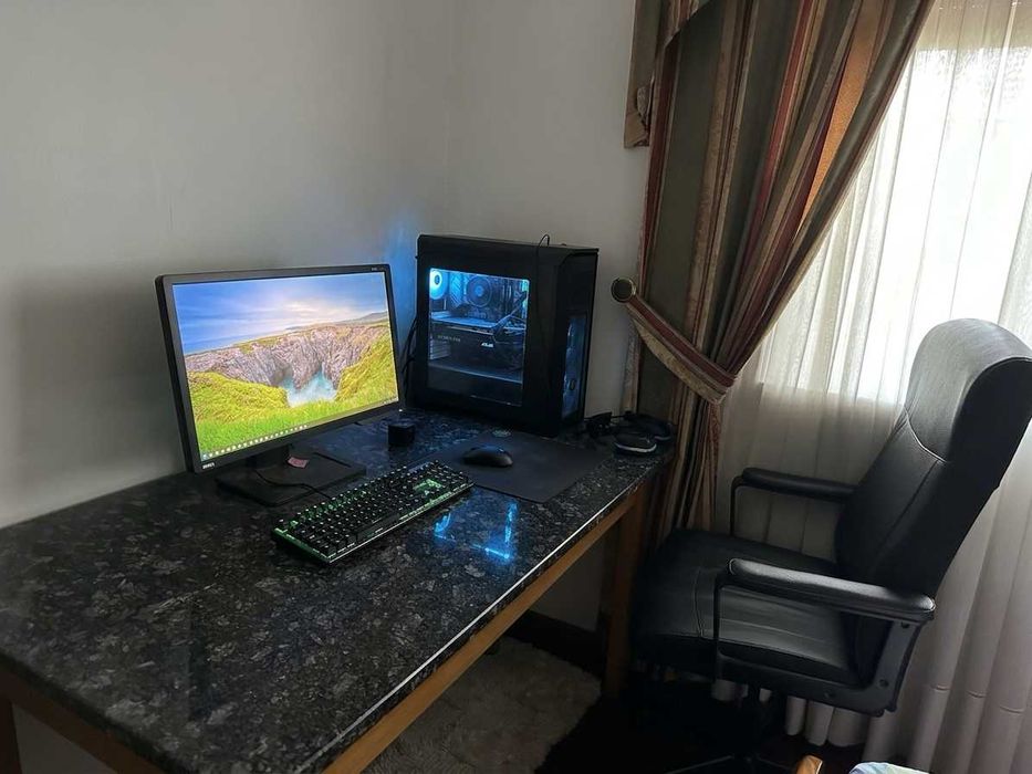 Vendo PC Fixo com Monitor e Cadeira