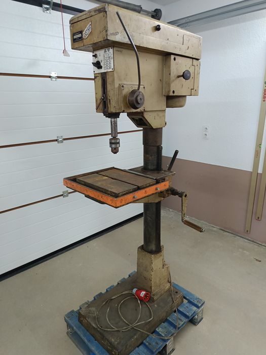 Wiertarka kolumnowa, stołowa, słupowa