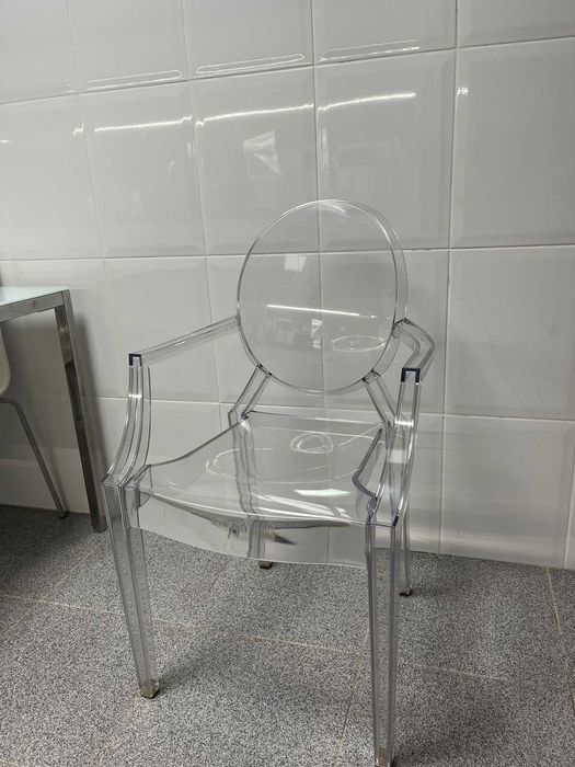 2 cadeiras Kartell Louis Ghost (urgente, mudança de casa)