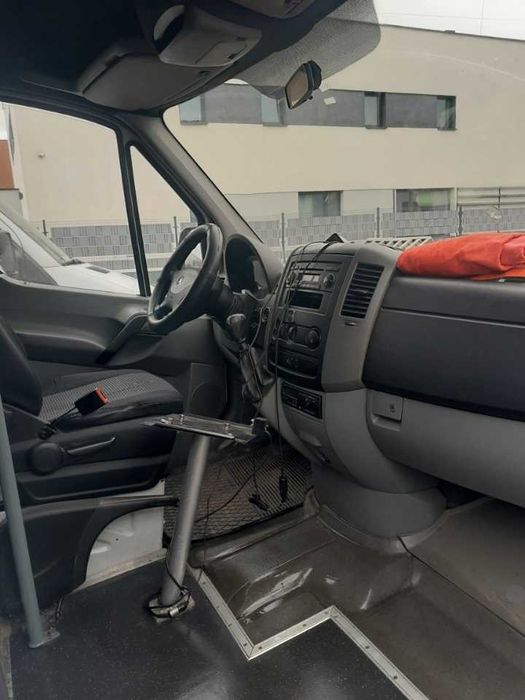 Mercedes Sprinter 311 CDI autobus, możliwość przerobienia na 9 osób