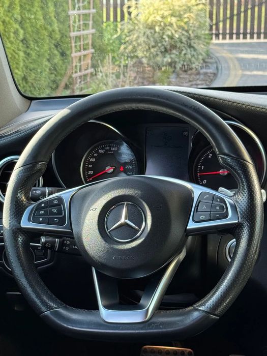 Mercedes-Benz GLC Mercedes-Benz GLC 350 D 4MATIC 9G-TRONIC