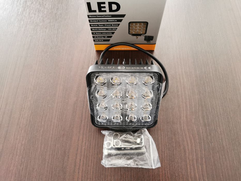 Lampa robocza LED 2880 lumenów VALTRA Case URSUS New Holland BELARUS