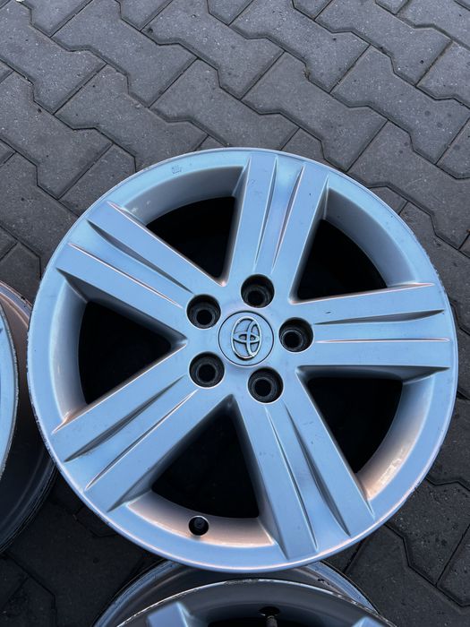 Диски R17 5x114,3 Toyota Auris Camry Corolla Avensis Prius+ Prius V Rav-4 C-HR