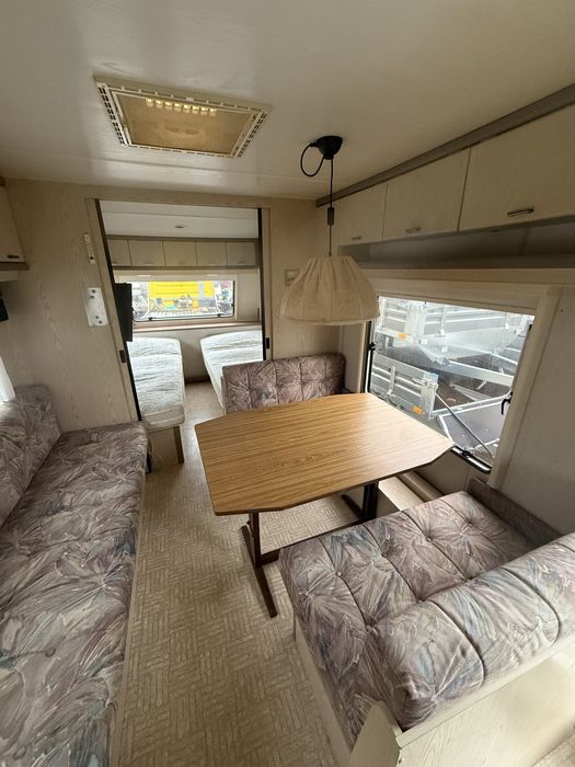 Przyczepa Burstner Scala 560 Stacjonarna 4 os Łazienka Transport