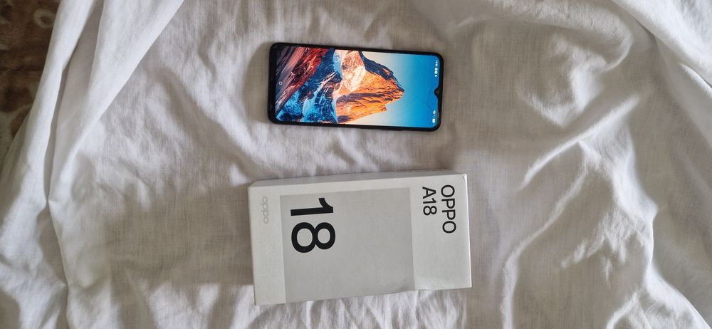 OPPO A18 top e b