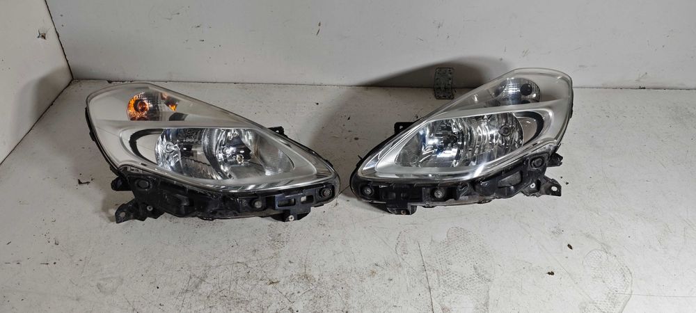 Renault Clio III FL Lift Komplet Lamp Przednich Przód Cena za Komplet