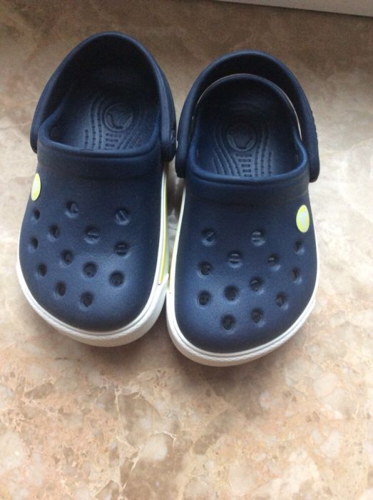 Продам оригинальные кроксы Crocs