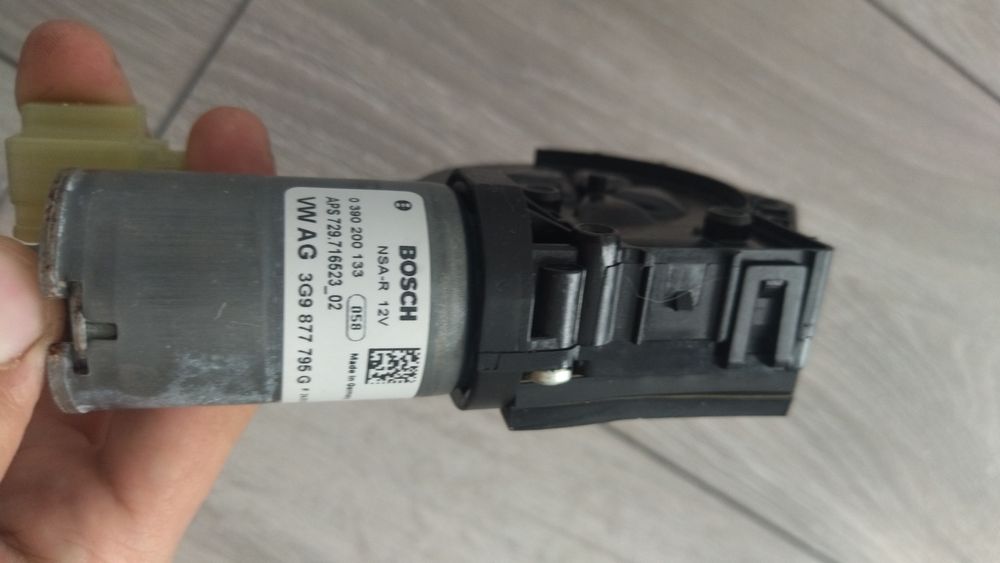 Моторчик шторки панорамы Audi, VW