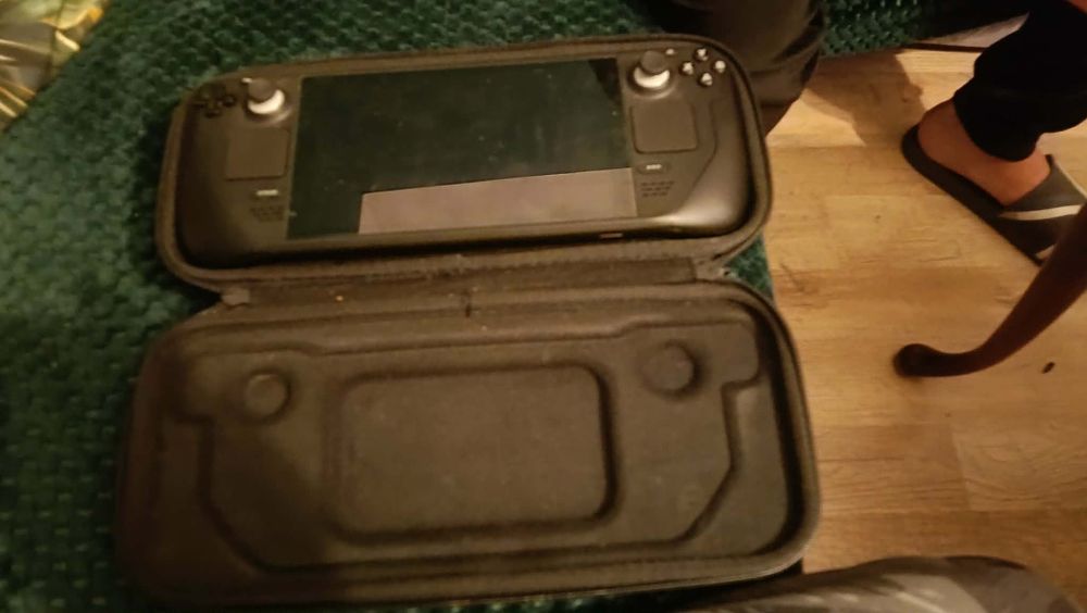 Steam Deck LCD 256gb+karta 256gb etui ładowarka