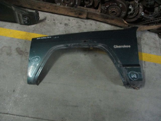 Guarda-lamas esquerdo JEEP Grand Cherokee I (ZJ)