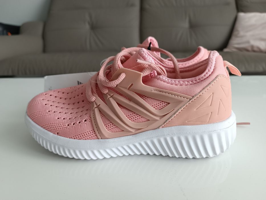 Buty adidasy Bartek r.32 nowe