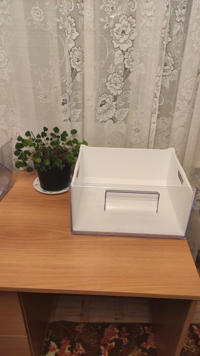 Ящики для холодильника полиці Zanussi бу