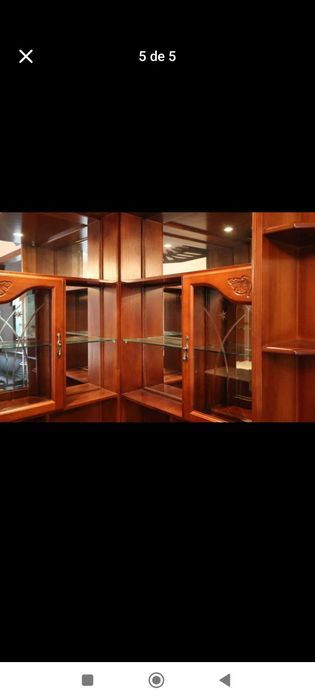 Bar em madeira maciça