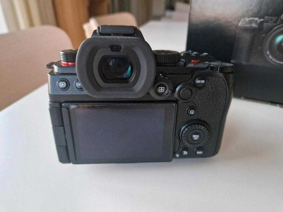 Panasonic Lumix G9 II + Leica 12-60mm f/2.8-4.0